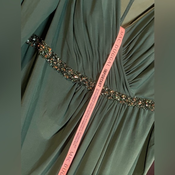 Mac Duggal 67899 Emerald Green Evening Gown with embellished belt, size 14W - Picture 7 of 9